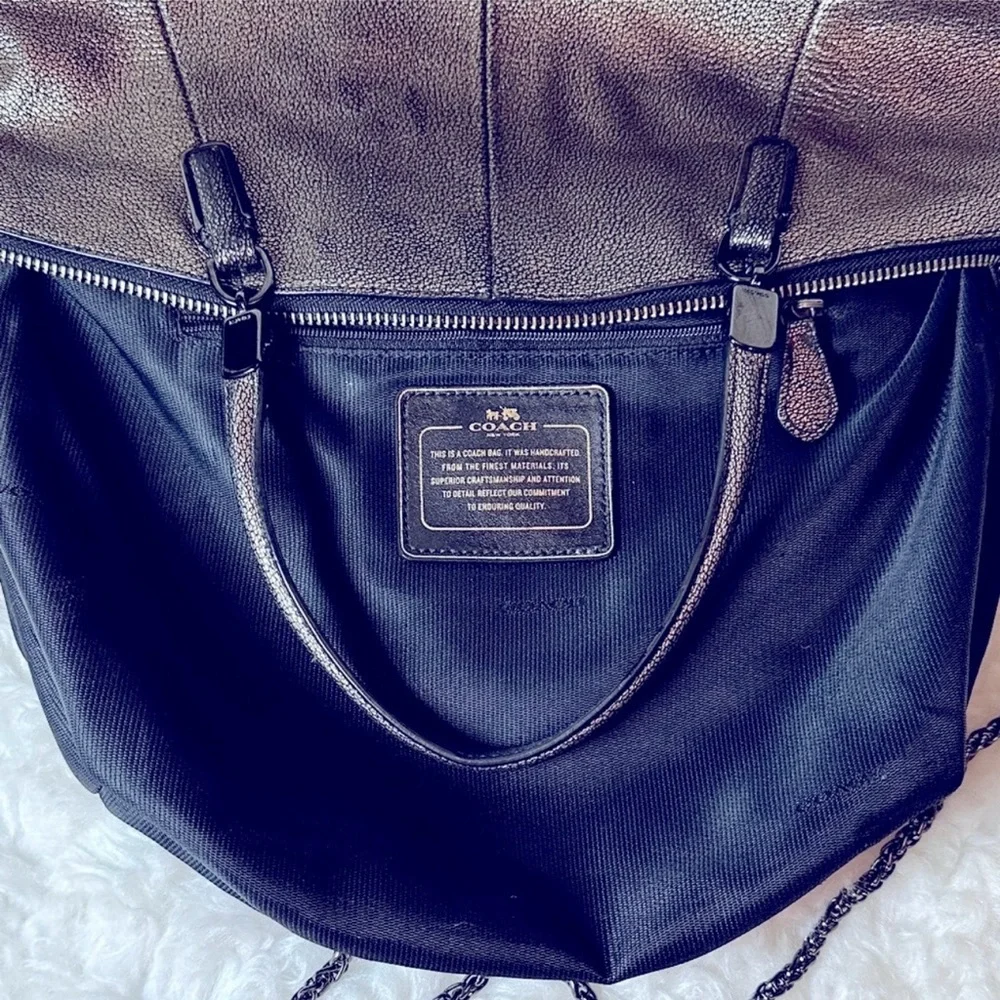 Coach Kelsey Metallic Gold Crackle Leather Tote Bag With Zipper Closure- - Picture 5 of 9